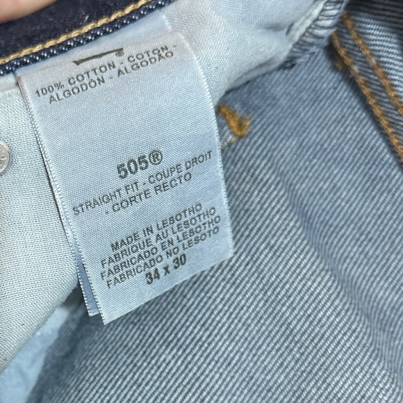 Levi’s Straight Fit 505 Jeans - Picture 3 of 5